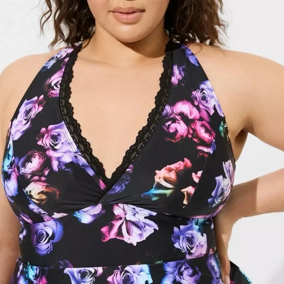 Torrid Black Rose Floral Wireless Mid Lace Trim Swim Dress Swimsuit 2X 18 20 Torrid Black Rose Floral Wireless Mid Lace Trim Swim Dress Swimsuit 2X 18 20